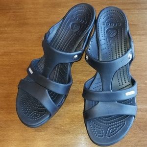 Crocs women's Cyprus V platform heel dress sandal